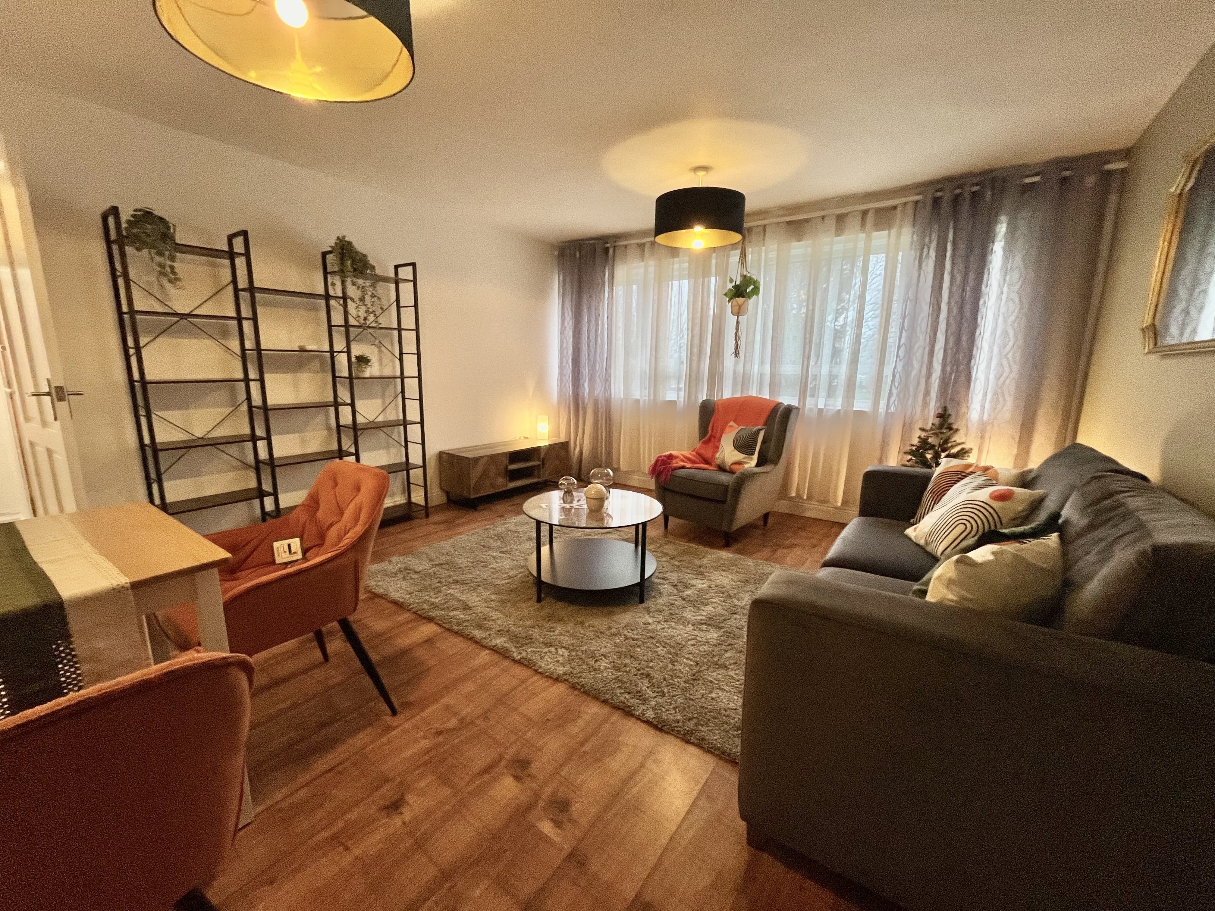 Flat Mapperley Road in Nottingham