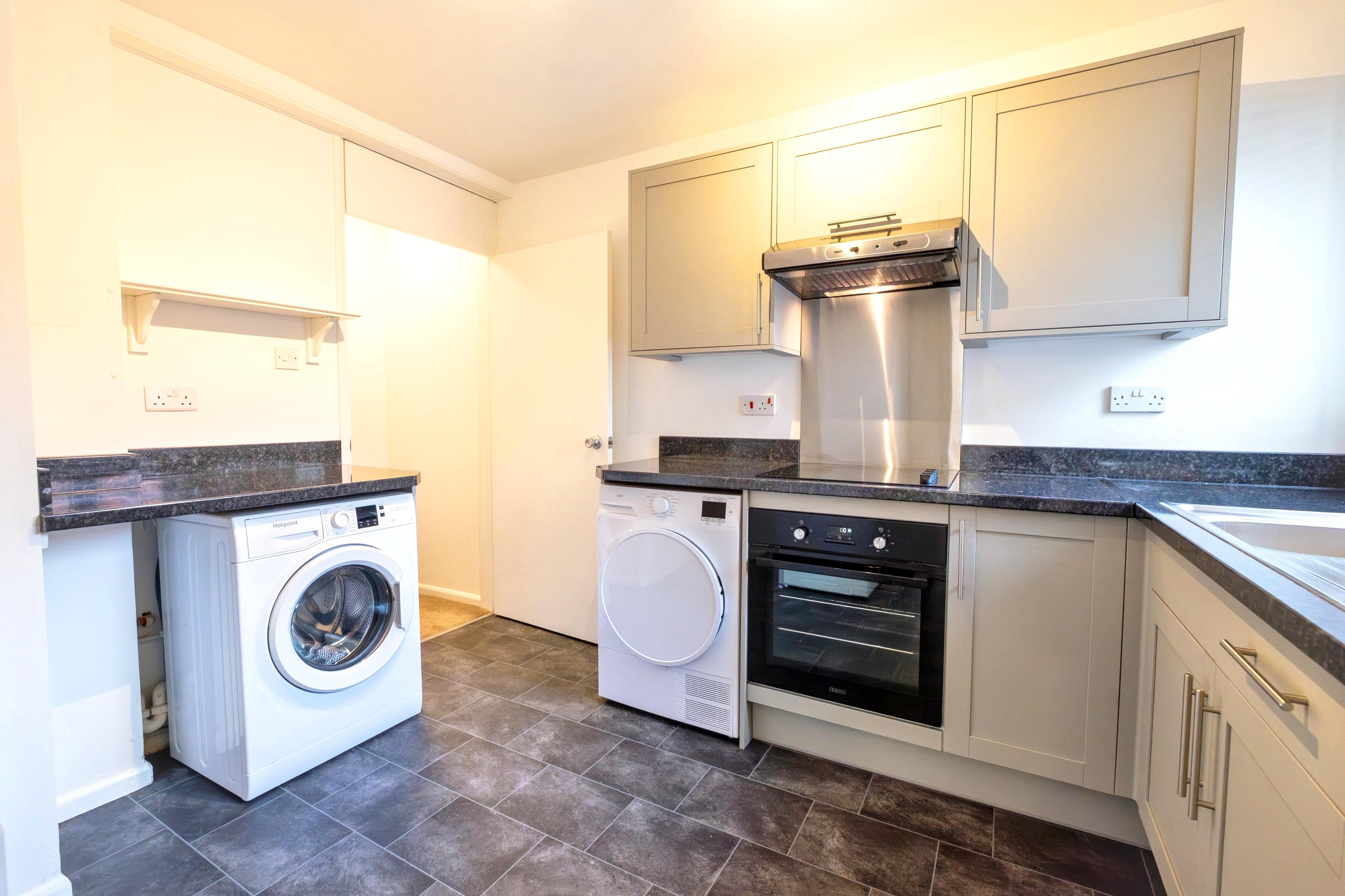 House Mongers Piece in Basingstoke and Deane