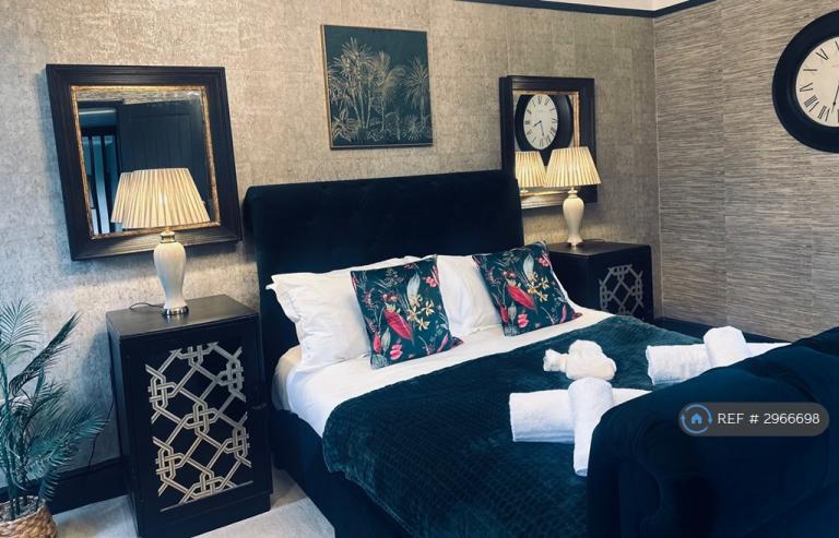 Room Kings Walk in Fenland District