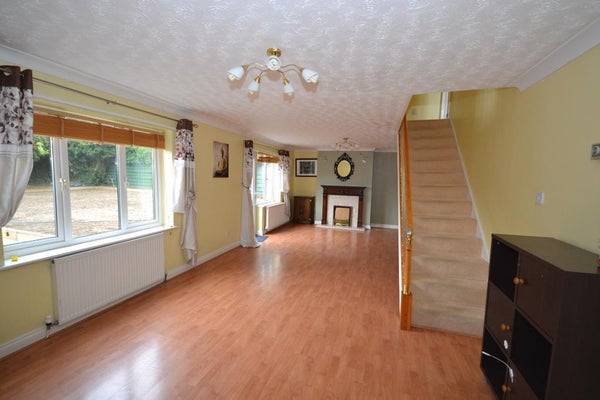 Flat Bampton Close in Milton Keynes