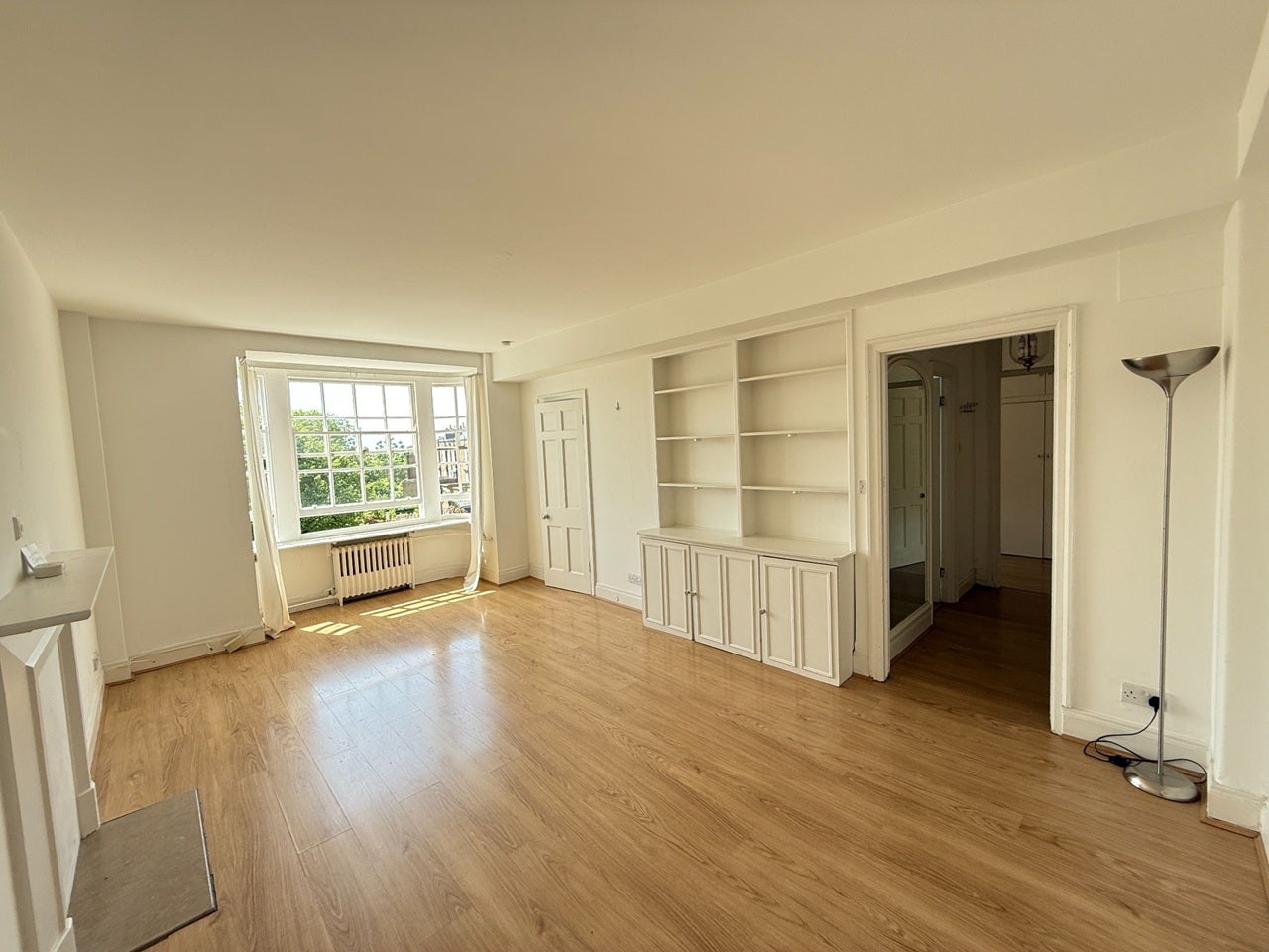 Flat Kensington Park Road in Greater London