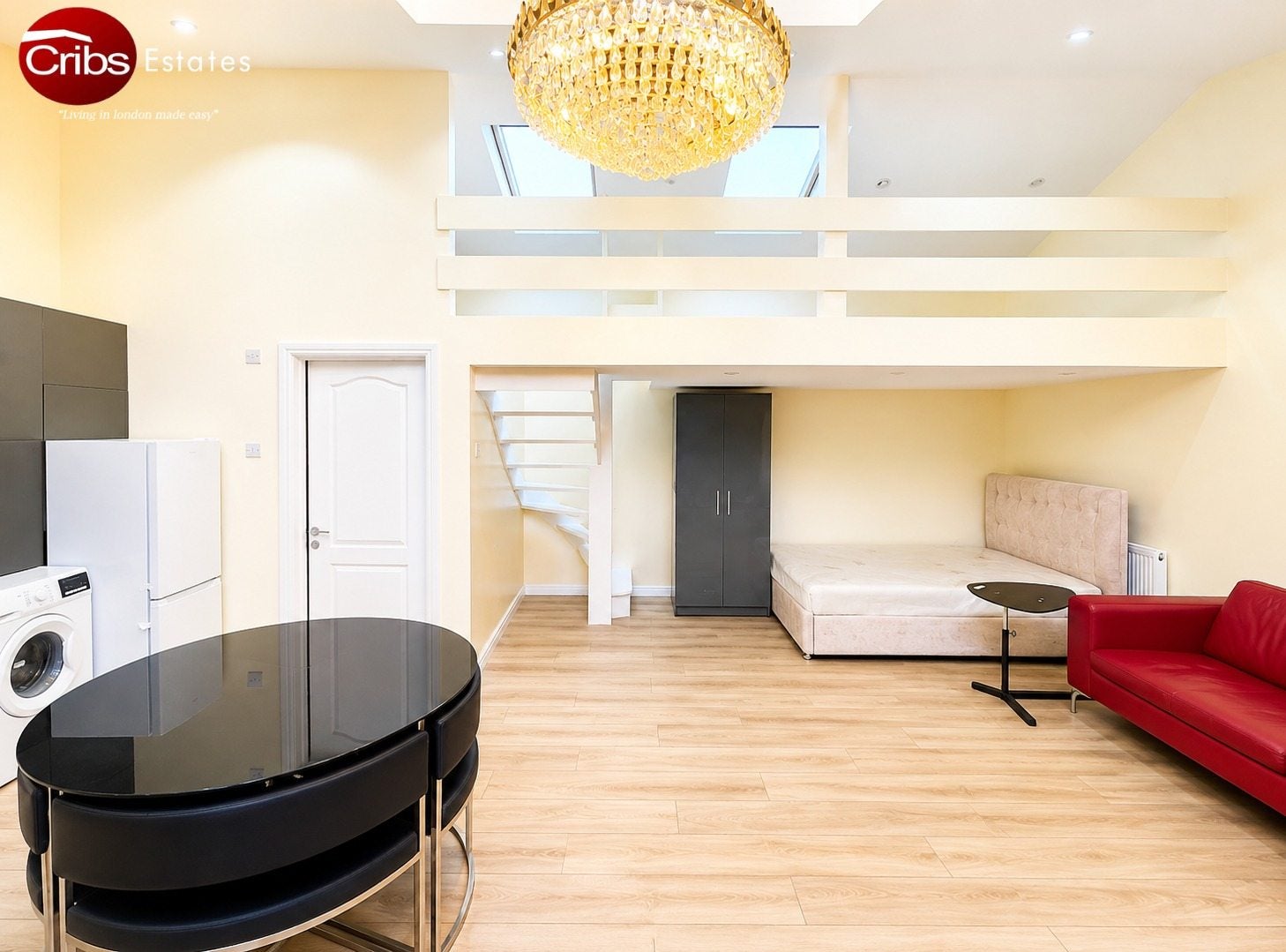 Flat Woodmansterne Lane in London