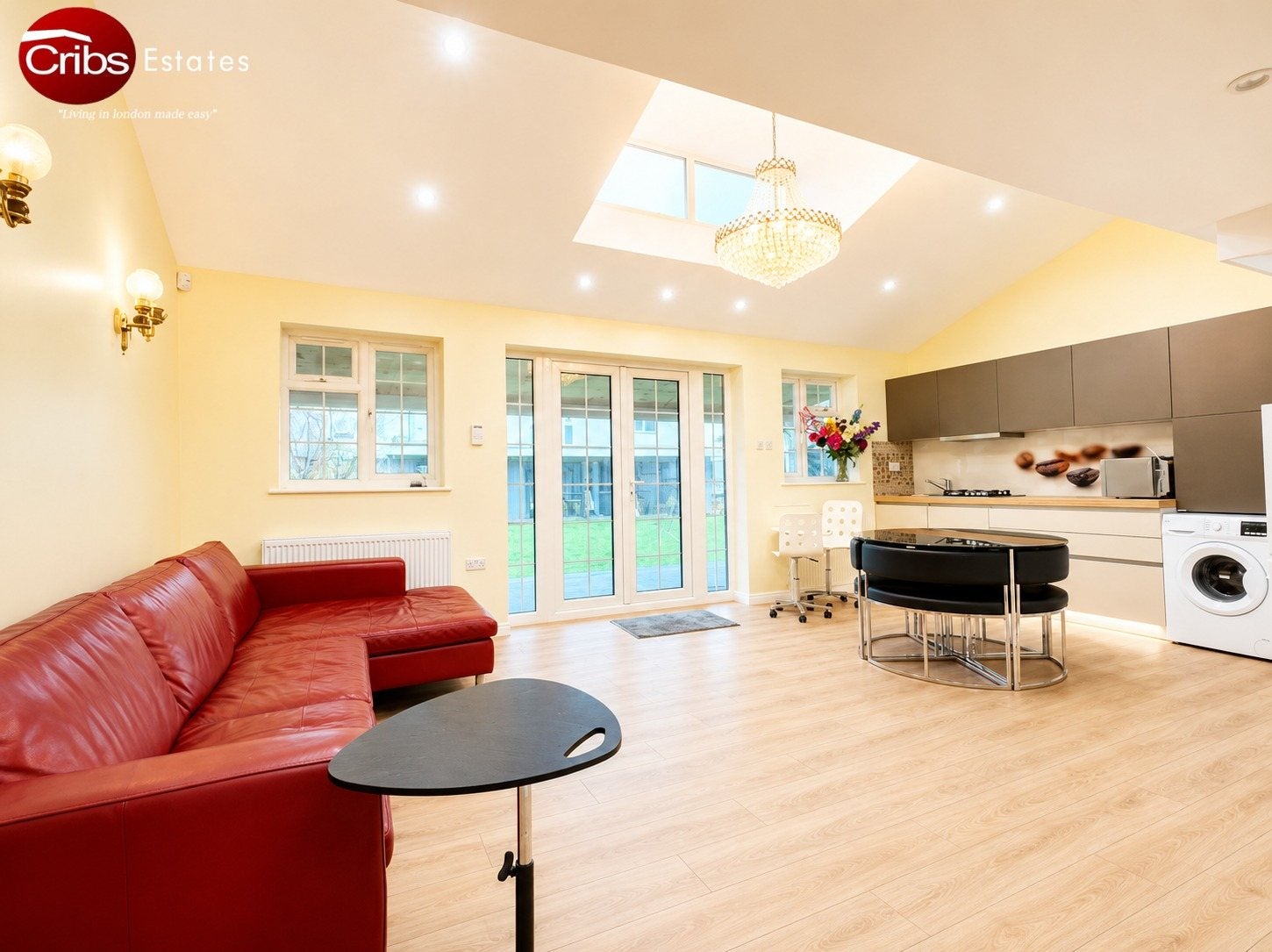 Flat Woodmansterne Lane in London