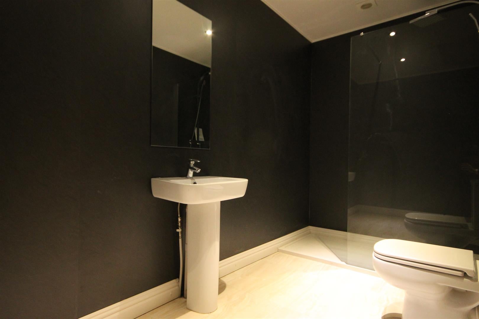 Flat Falconar's Court in Newcastle upon Tyne