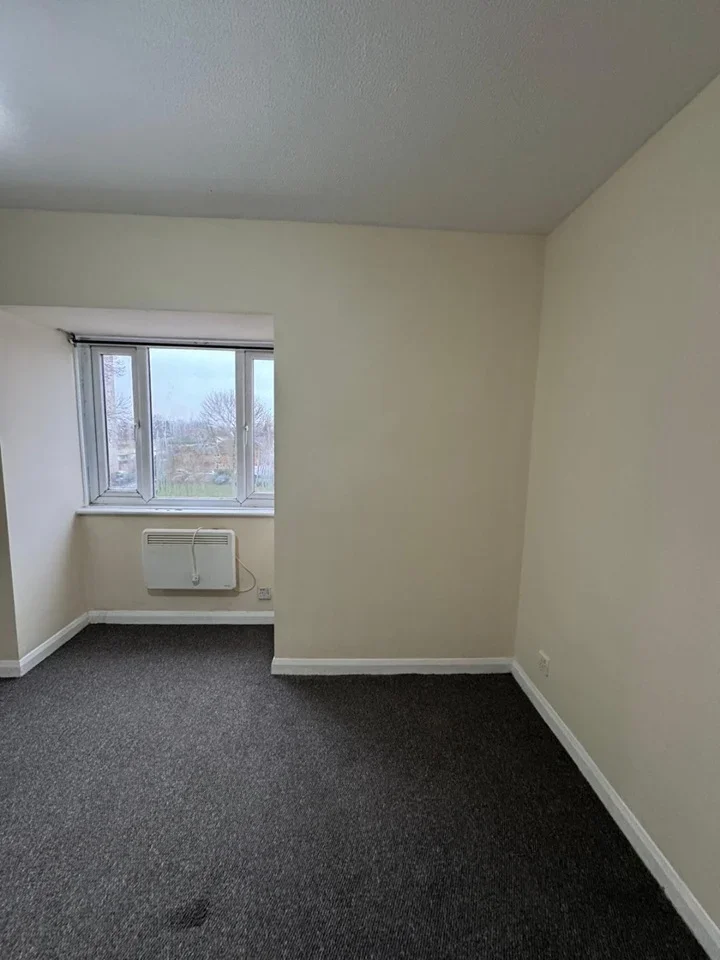 Flat Uxbridge Road in Greater London