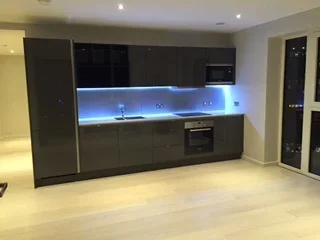 Flat Layard Street in Greater London