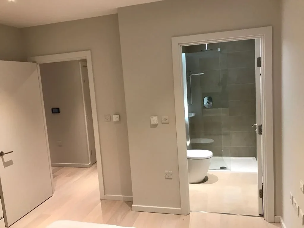 Flat Layard Street in Greater London