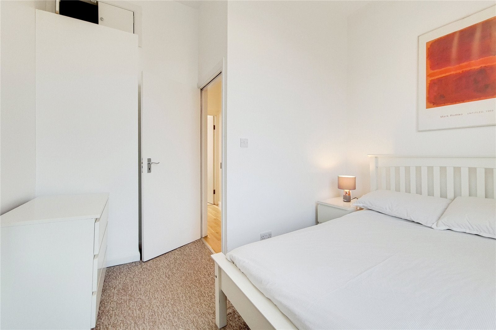 Flat Lower Richmond Road in Greater London