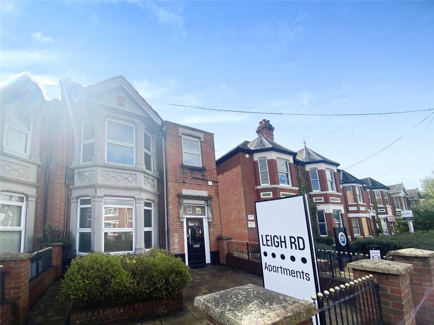 Flat Leigh Road in Eastleigh
