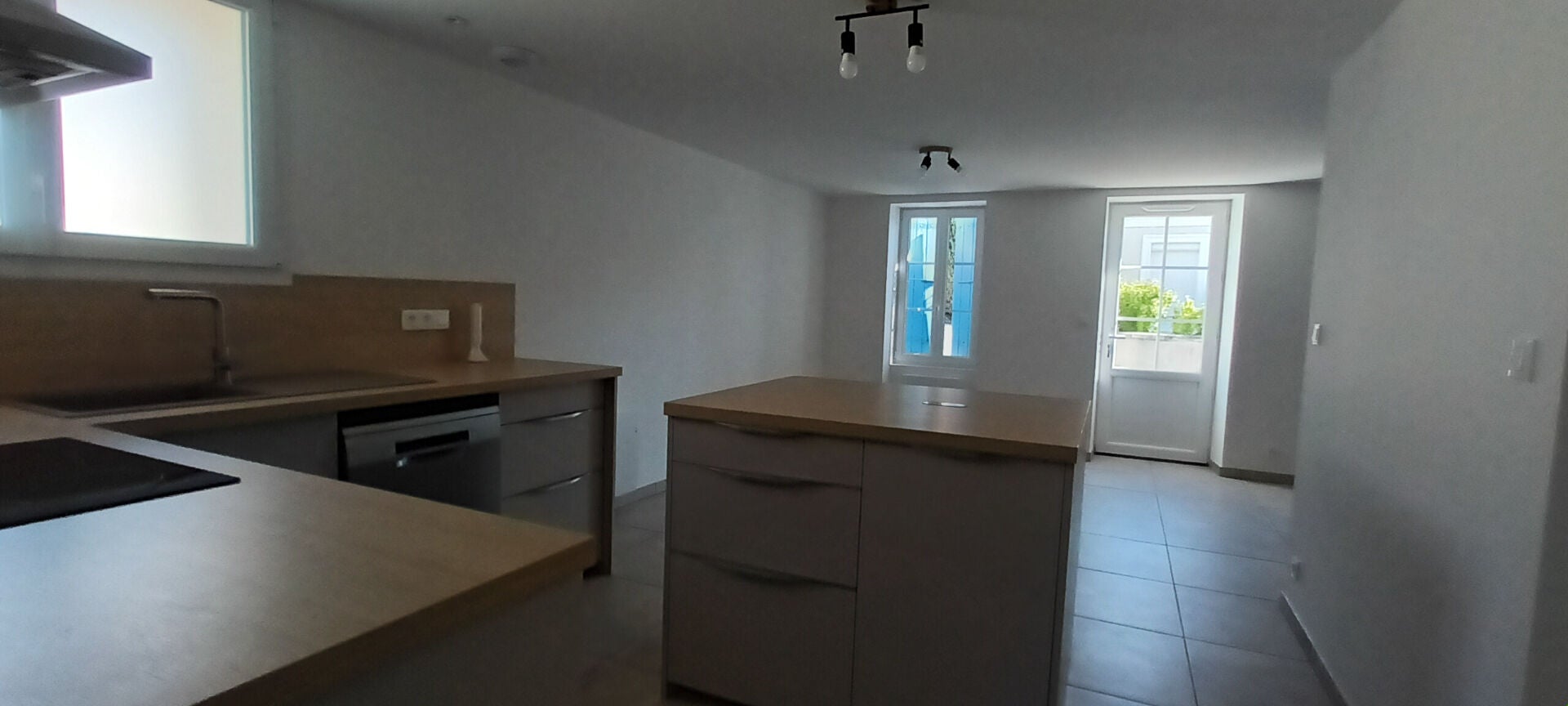 House Rue du Bourg in Saint-Nazaire-sur-Charente