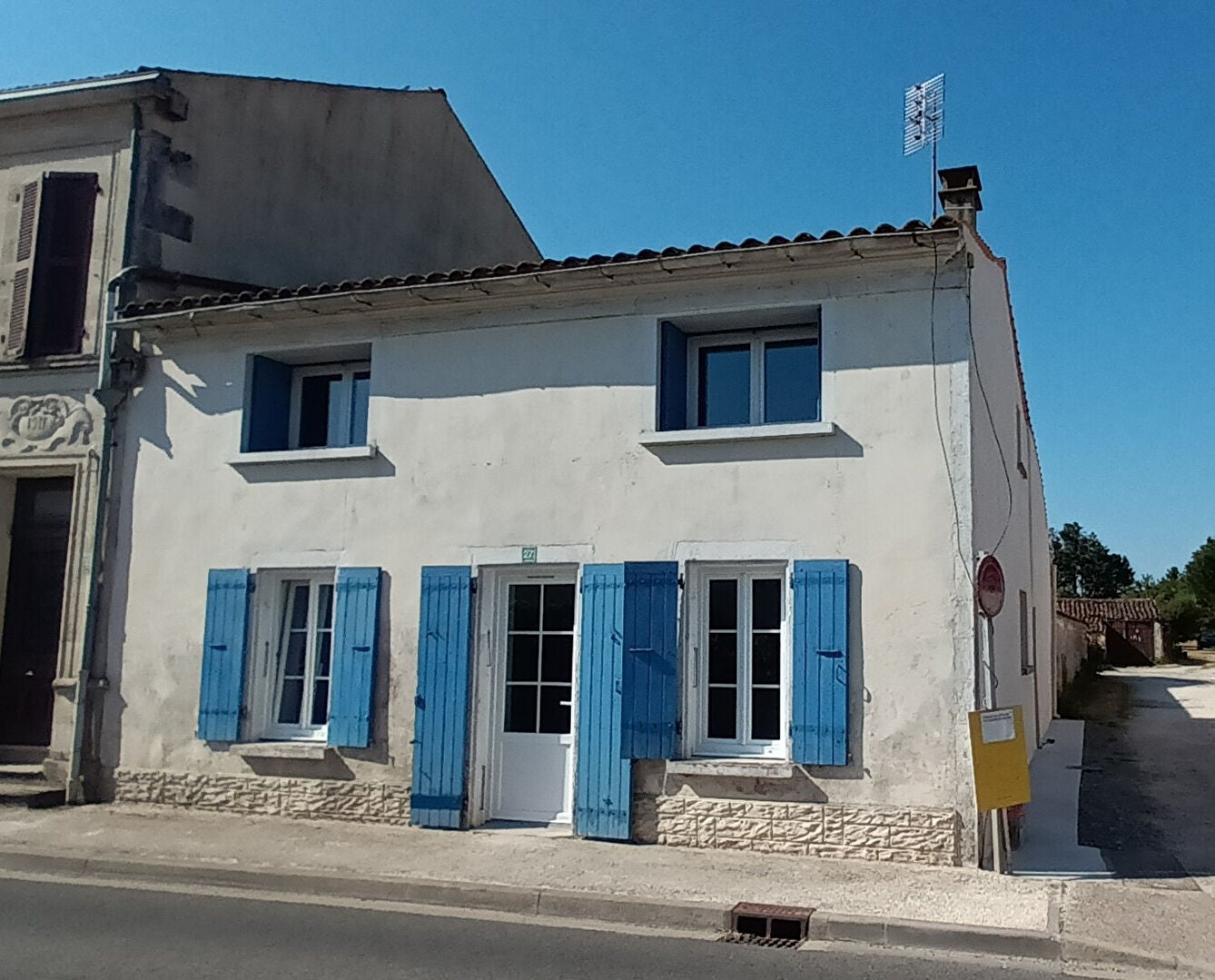 House Rue du Bourg in Saint-Nazaire-sur-Charente