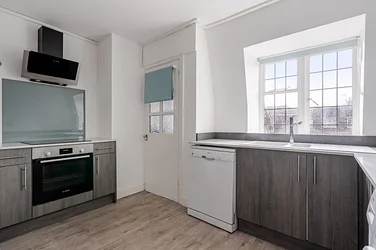 Flat Portsmouth Road in Greater London