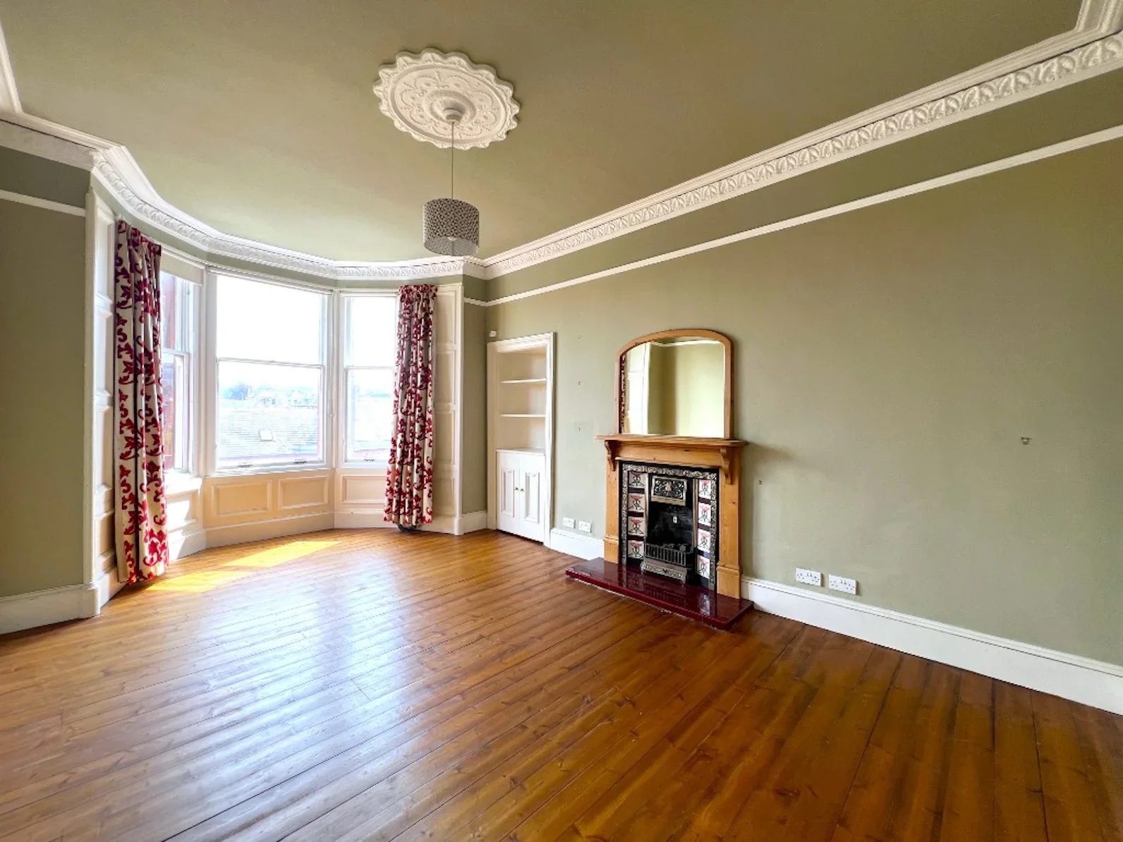 Flat Macdowall Road in City of Edinburgh