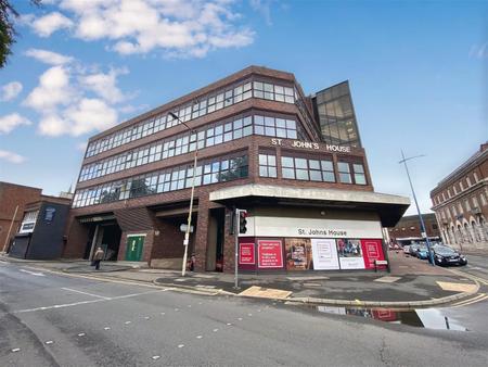 Flat King Street in Dudley