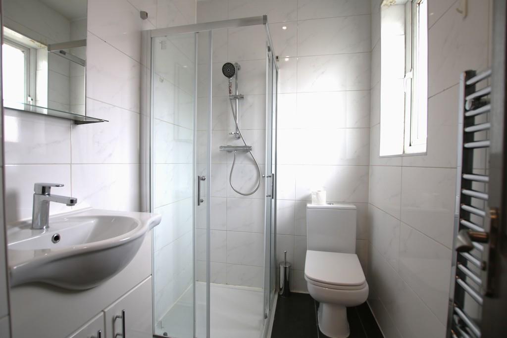 Flat Sidmouth Road in Greater London