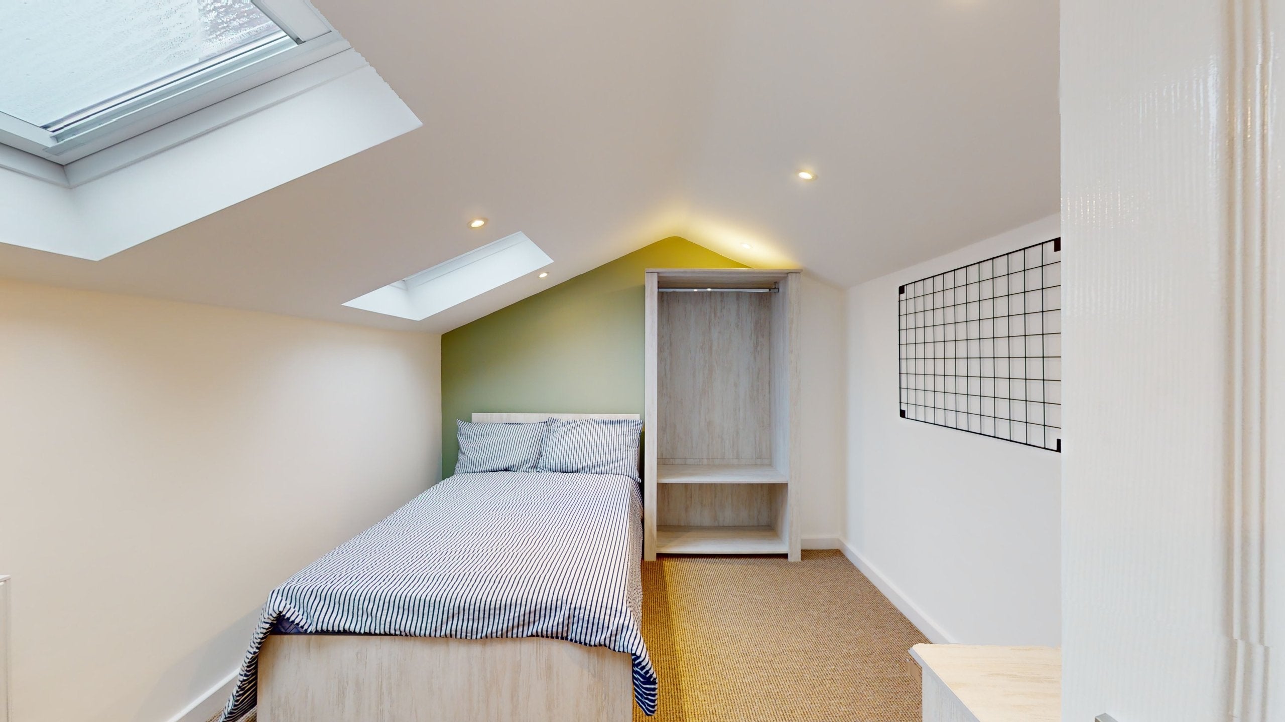 Room Rufford Road in Liverpool
