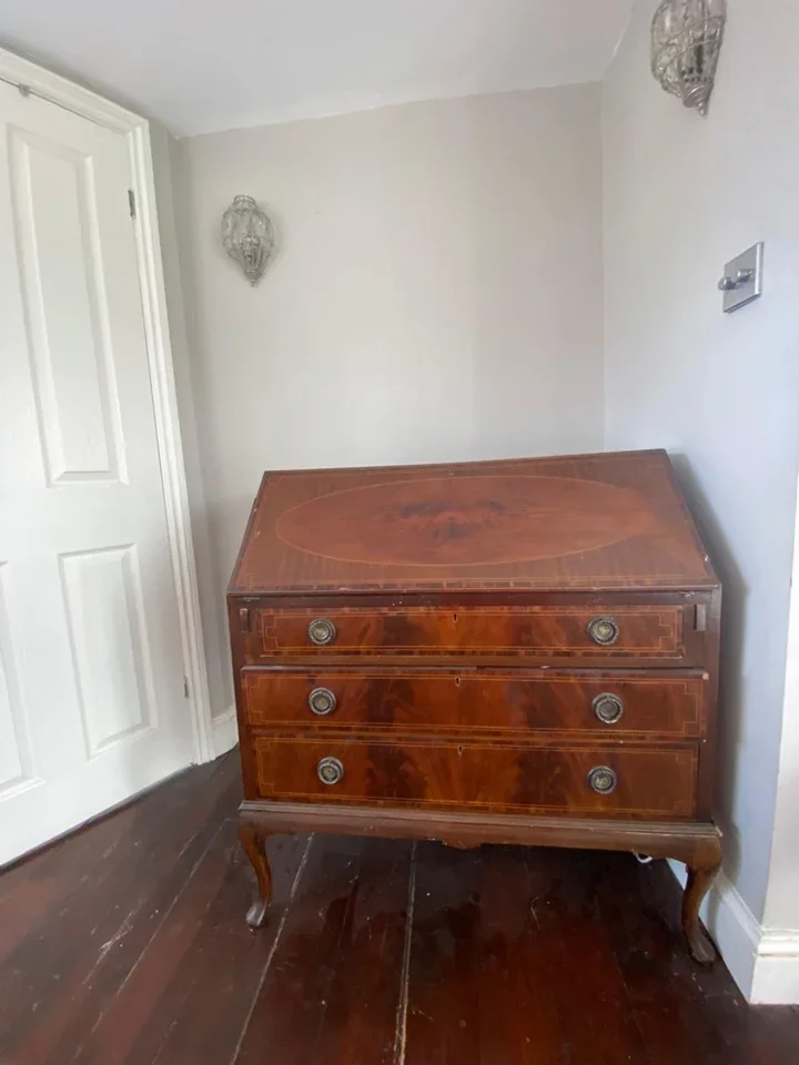 Room Delafield Road in Greater London