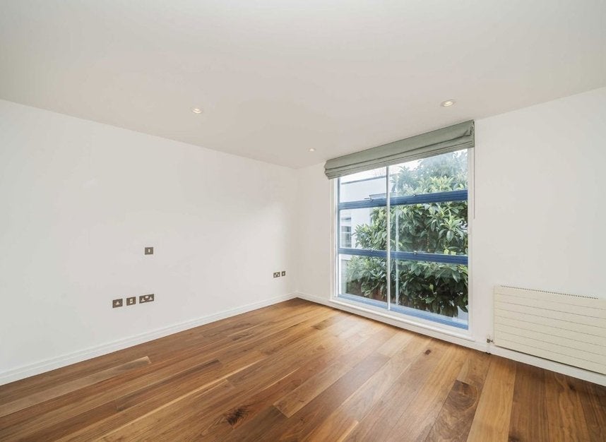 House Dunworth Mews in Greater London