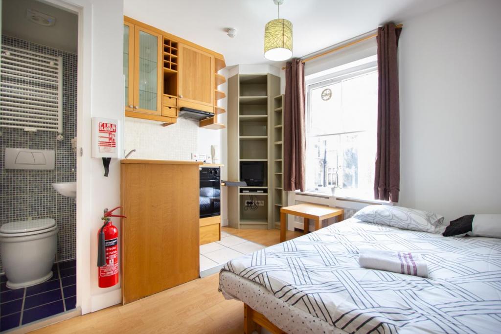 Flat Gloucester Street in City of Westminster
