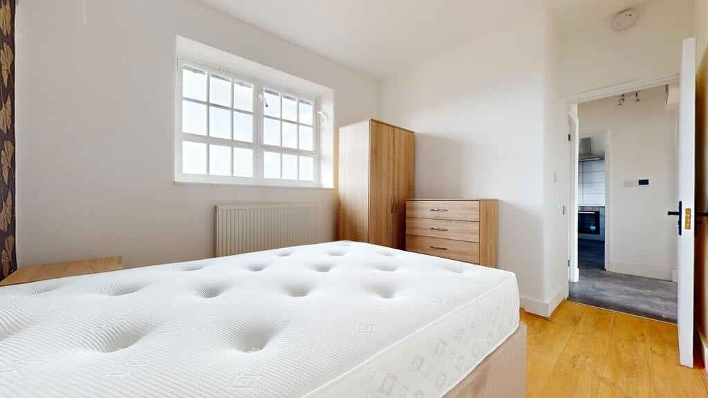 Flat Frampton Street in City of Westminster