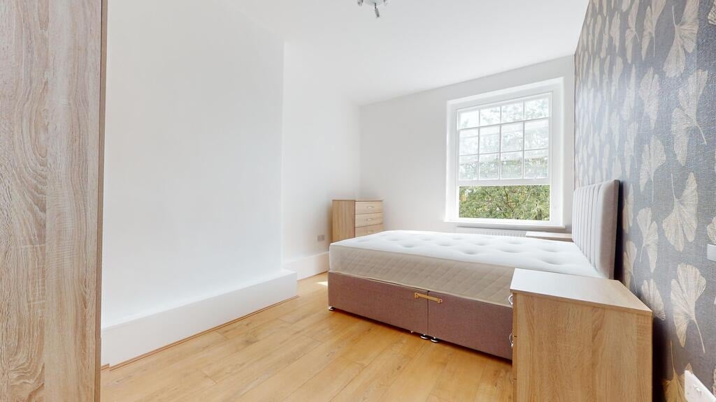 Flat Frampton Street in City of Westminster