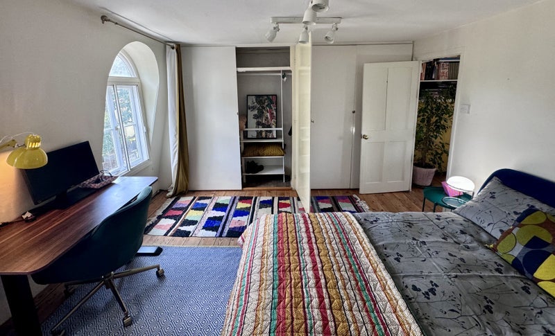 Room Coldharbour Lane in Greater London