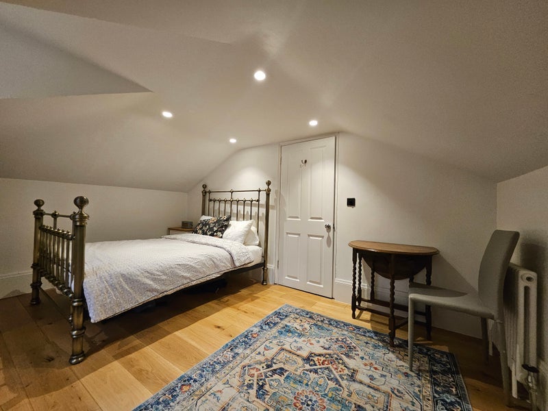Room Highfield Hill in Greater London