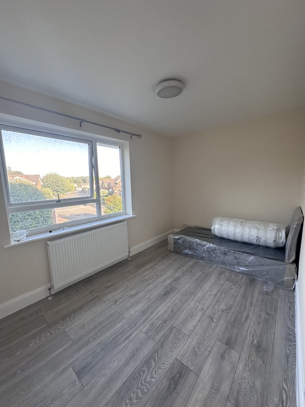 Room Rylstone Close in Maidenhead