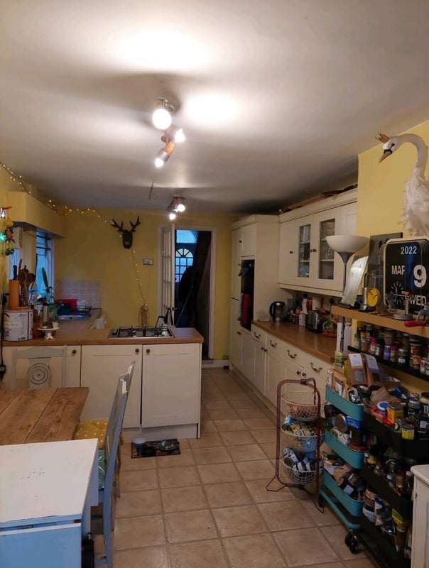 Room St Aidan's Road in Greater London