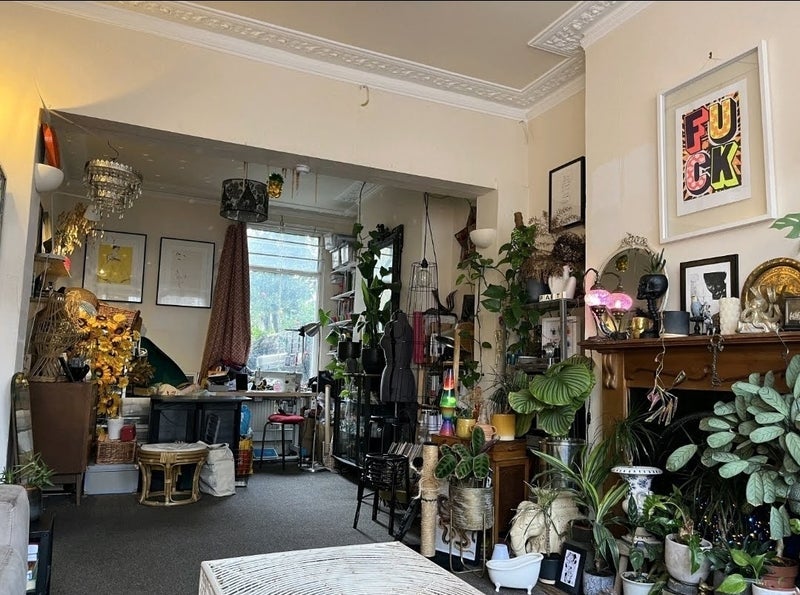 Room St Aidan's Road in Greater London