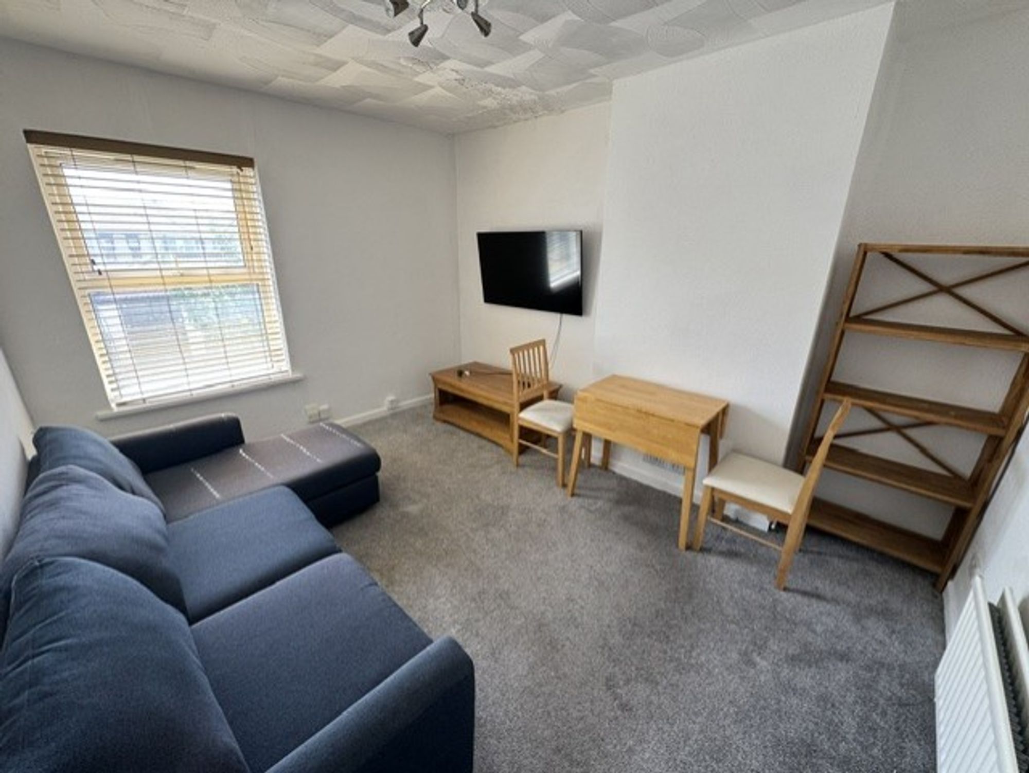Flat Rhymney Terrace in Cardiff