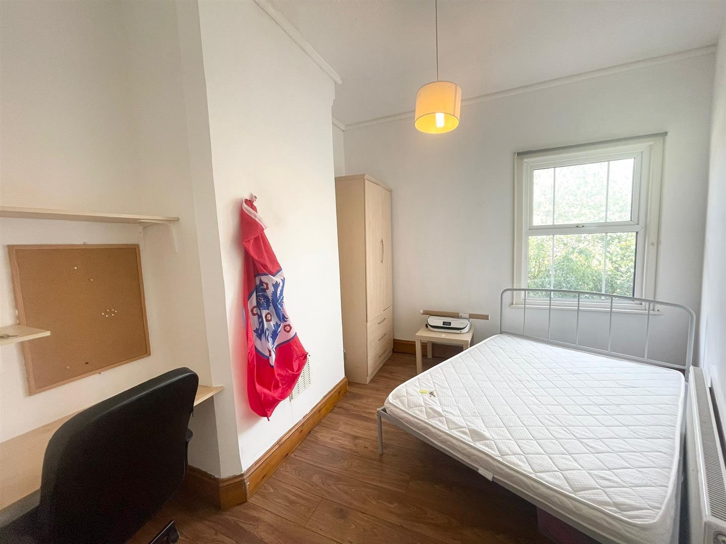 Room Annesley Grove in Nottingham