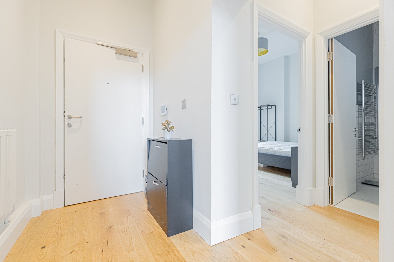 Flat Kingsland Road in Greater London