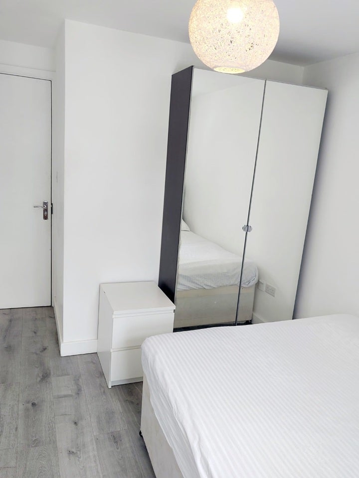Room Winchelsea Road in Greater London