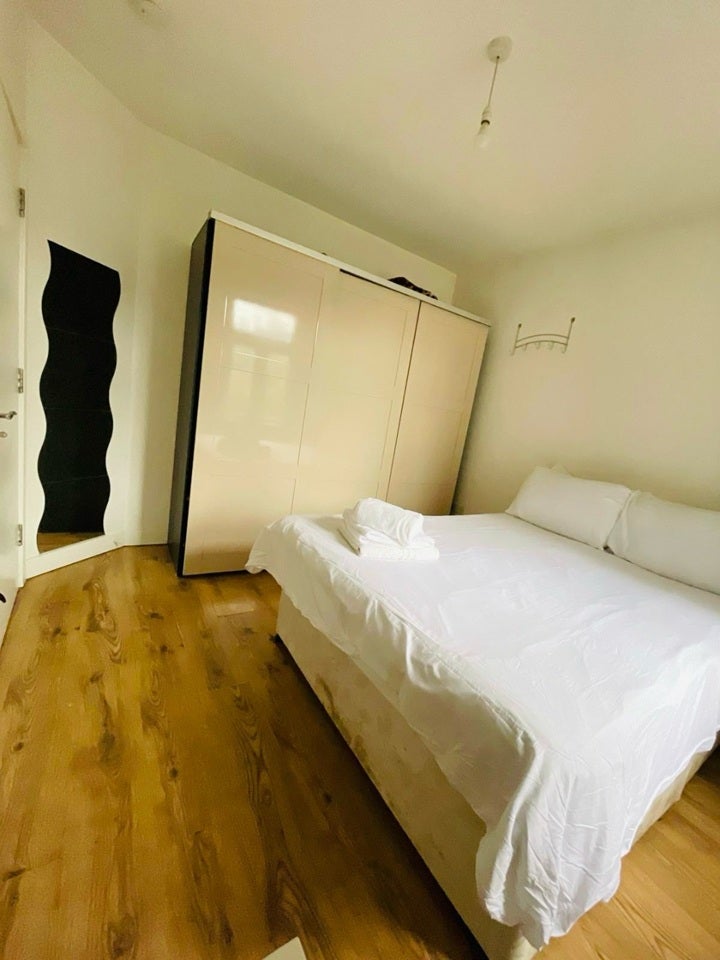 Room Winchelsea Road in Greater London