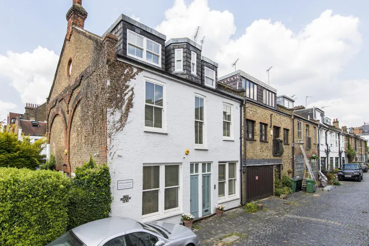 Flat Lambolle Place in Greater London