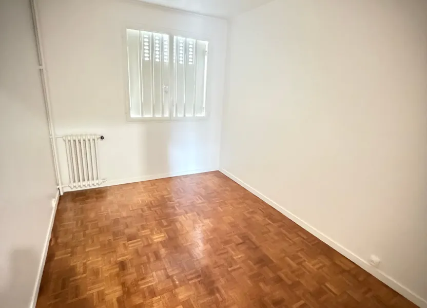 Appartement Avenue de la République à La Courneuve