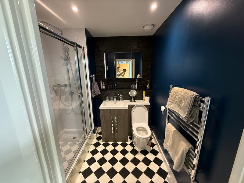 Room Merbury Road in Greater London