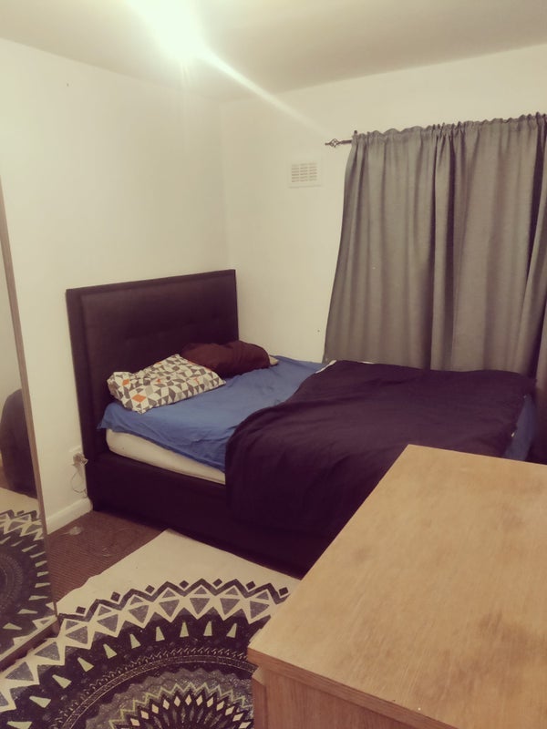 Flat All Saints Road in Greater London