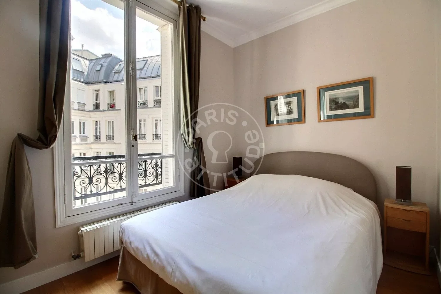 Appartement Rue de Berri à Paris