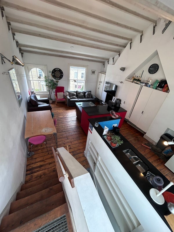 Room Gateley Road in Greater London