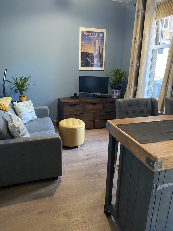Room Featherhall Grove in City of Edinburgh
