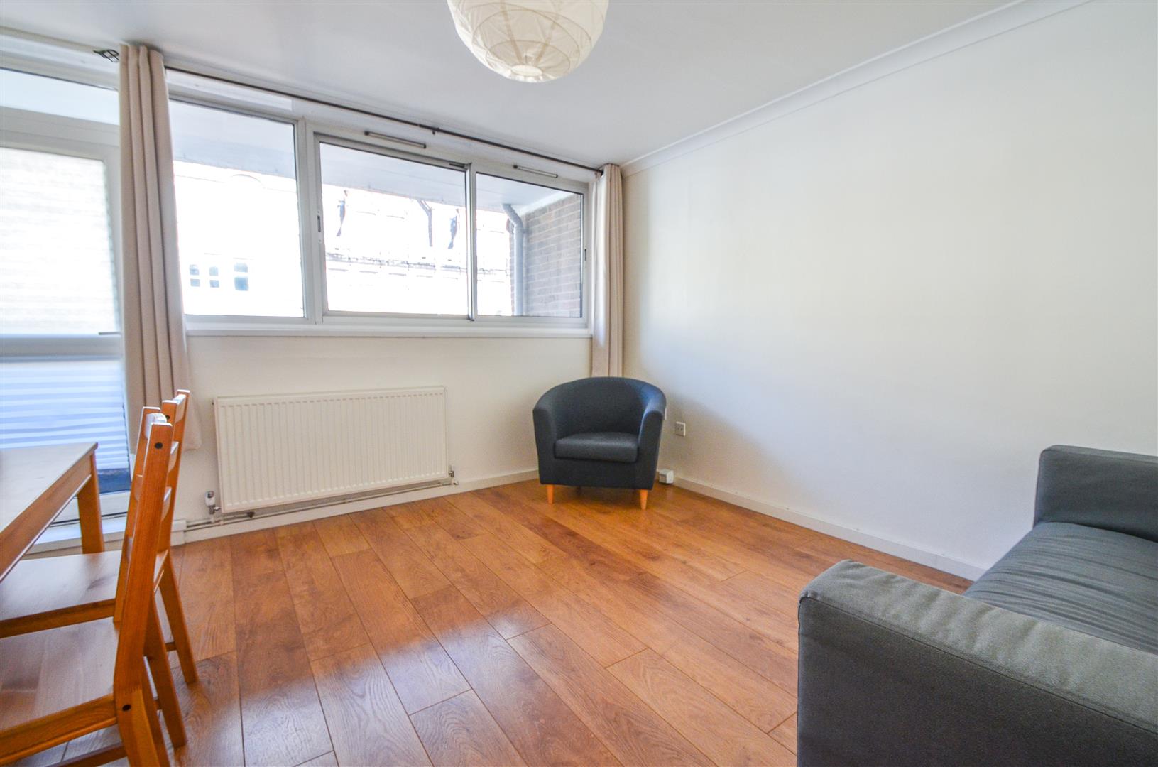 Flat Goswell Road in City of London