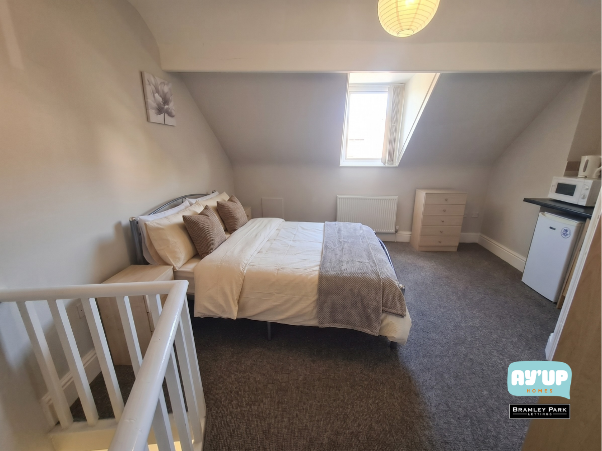 Room Milton Walk in Doncaster