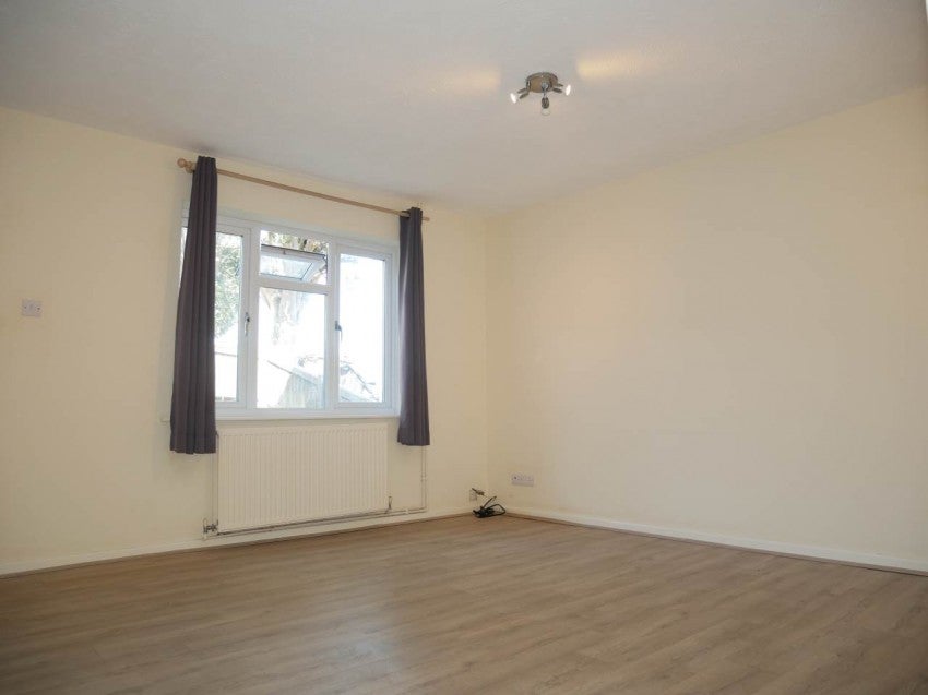 House Ramillies Close in Chatham