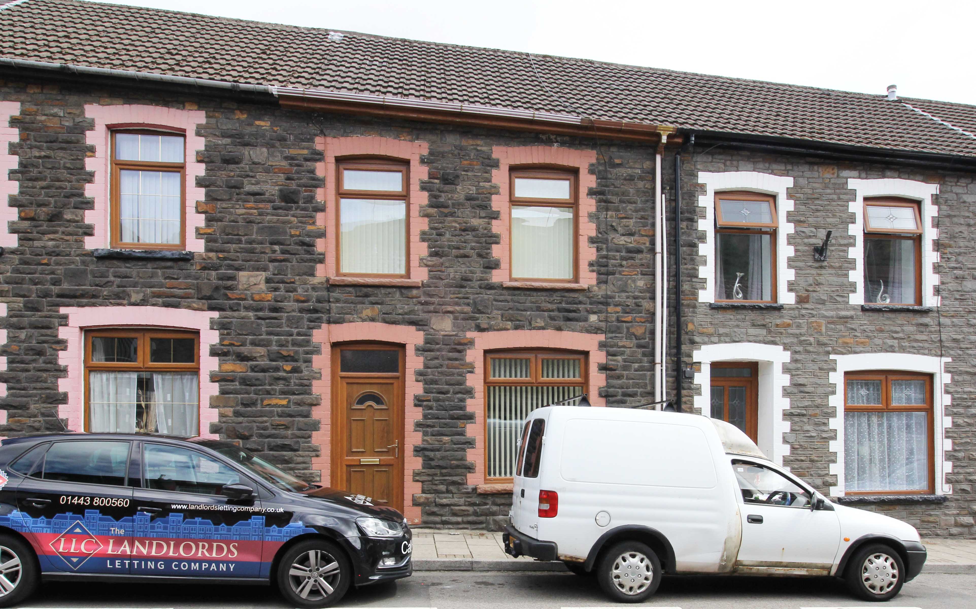 House Llewellyn Street in Pontygwaith