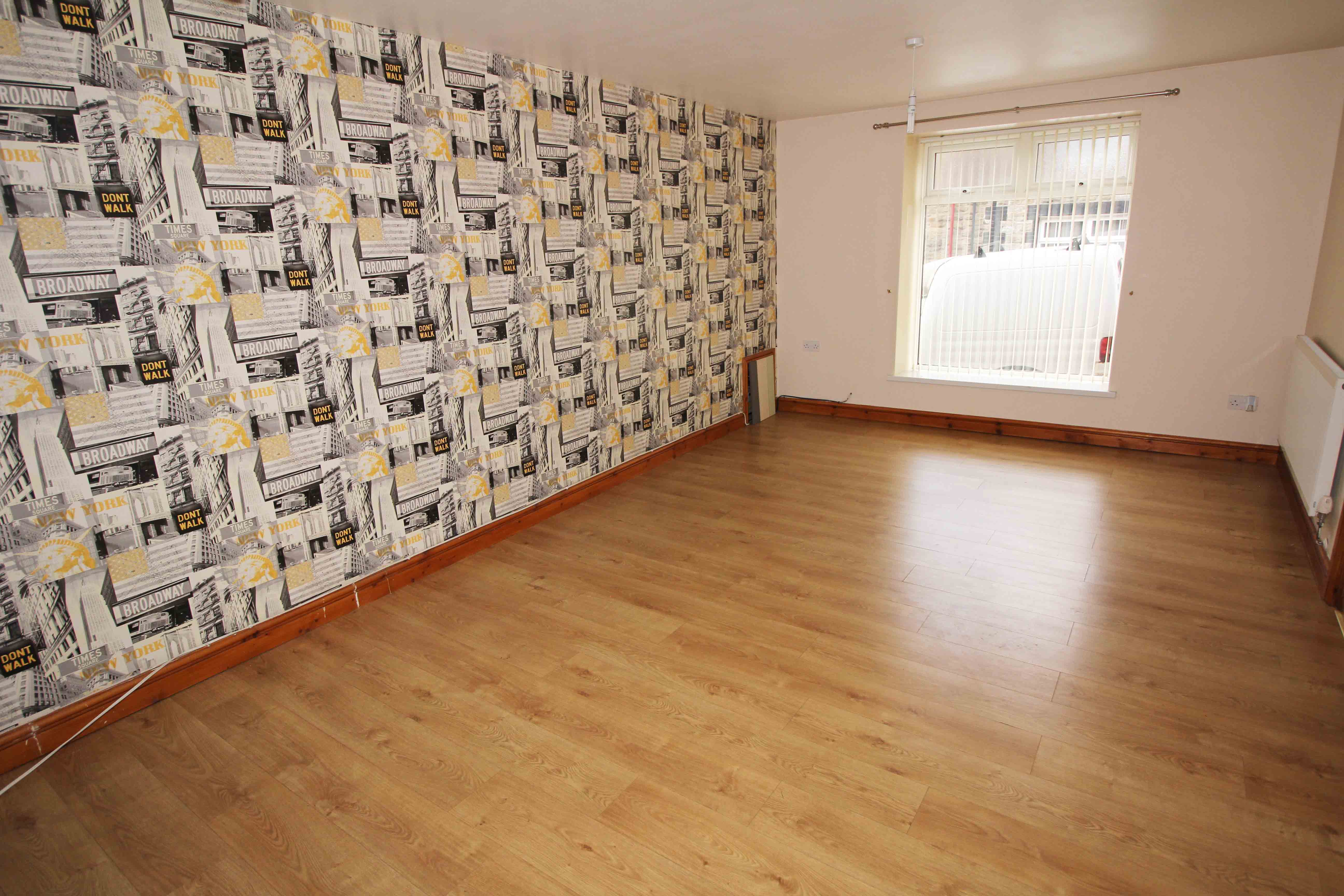 House Llewellyn Street in Pontygwaith