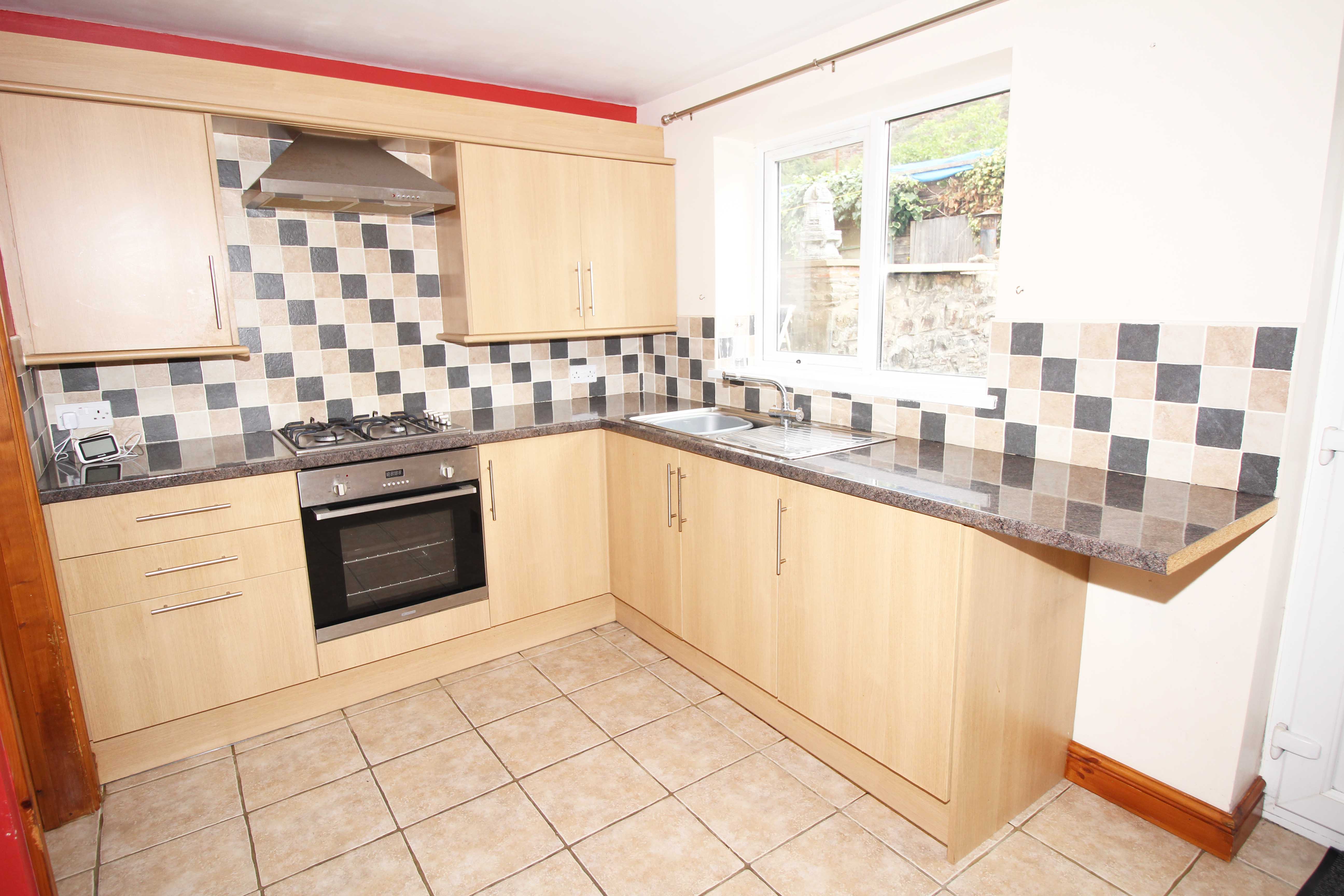 House Llewellyn Street in Pontygwaith