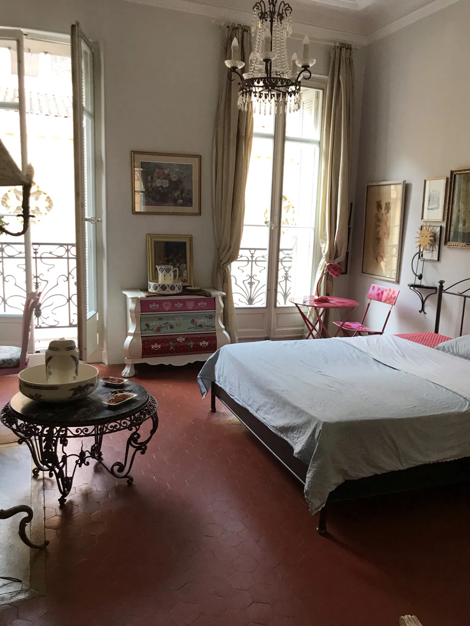 Chambre Rue Saint-Sébastien à Marseille