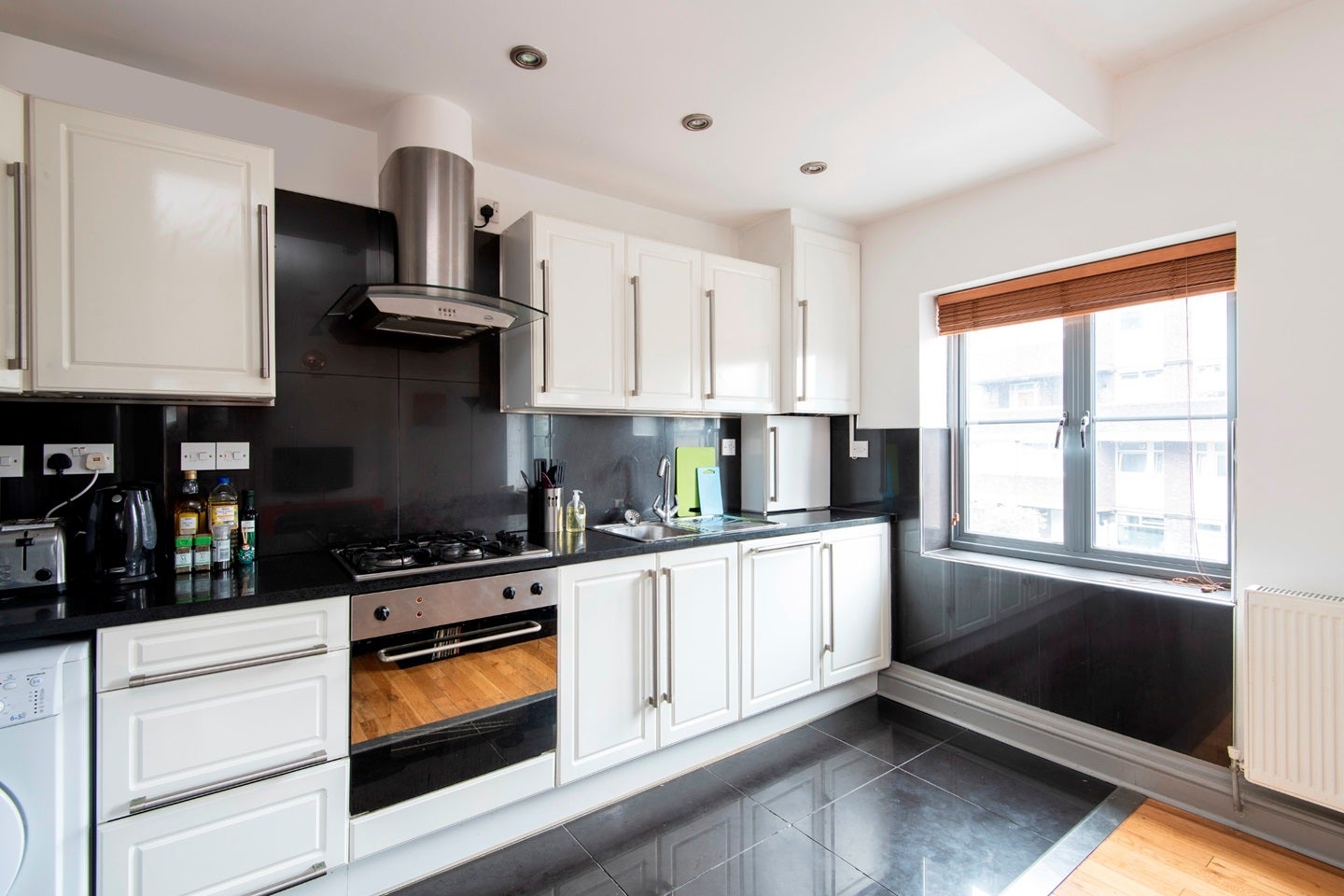 Flat Greatorex Street in Greater London